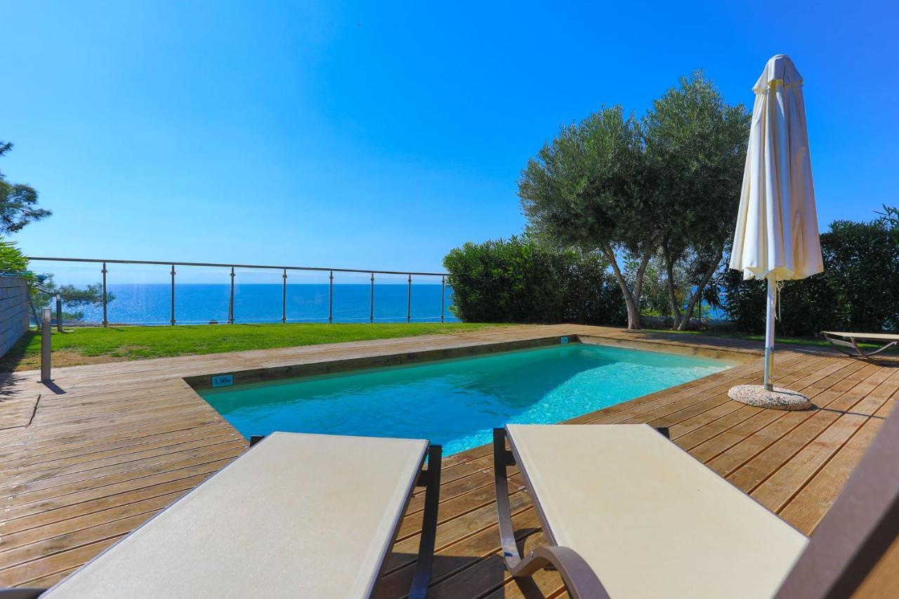 Kalma Villa Ena Nea Moudania Exterior photo