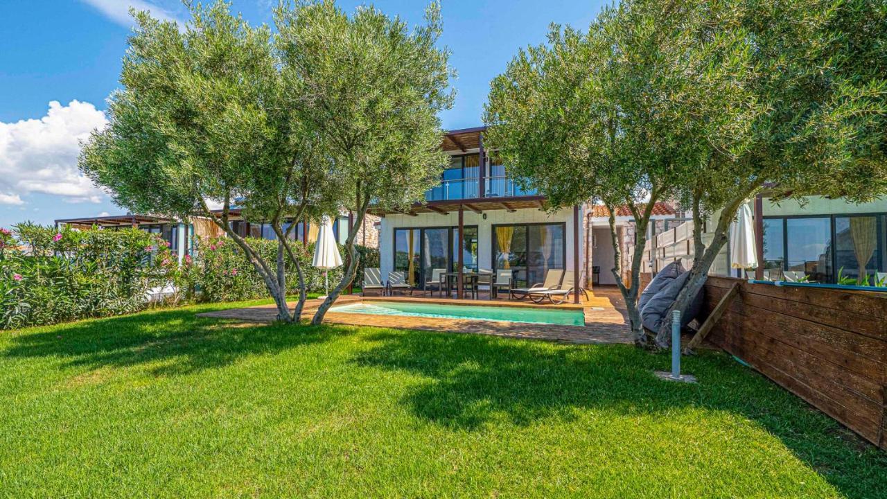 Kalma Villa Ena Nea Moudania Exterior photo