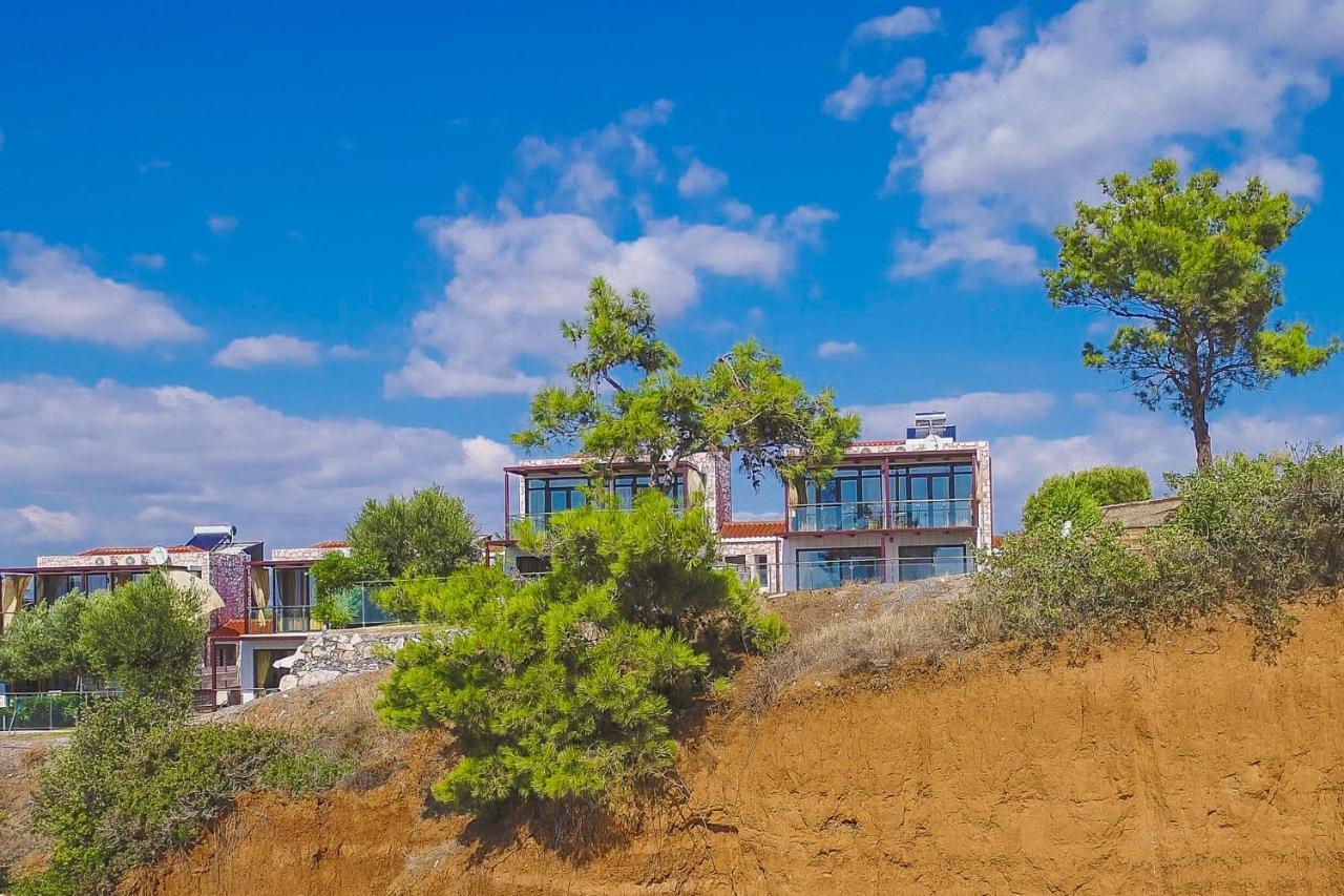 Kalma Villa Ena Nea Moudania Exterior photo